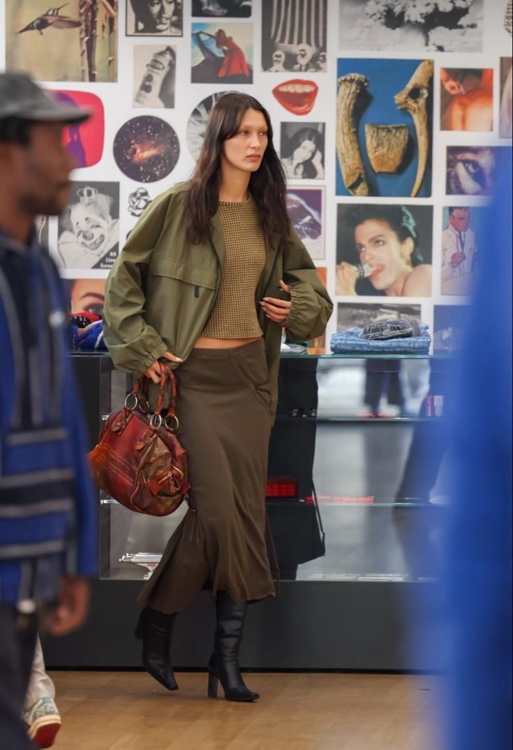 Bella Hadid Inspired K-Fashion Look #17
