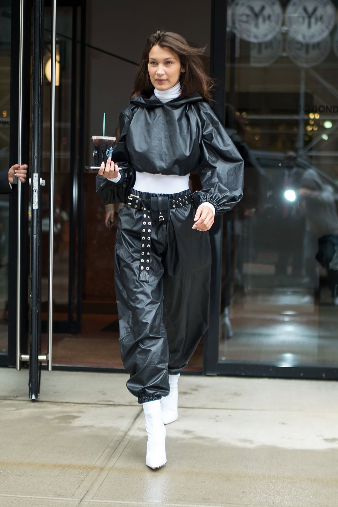 Bella Hadid Inspired K-Fashion Look #35