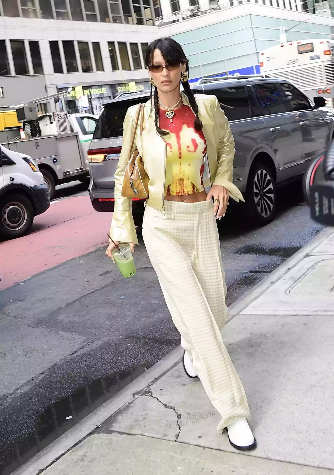 Bella Hadid Inspired K-Fashion Look #58
