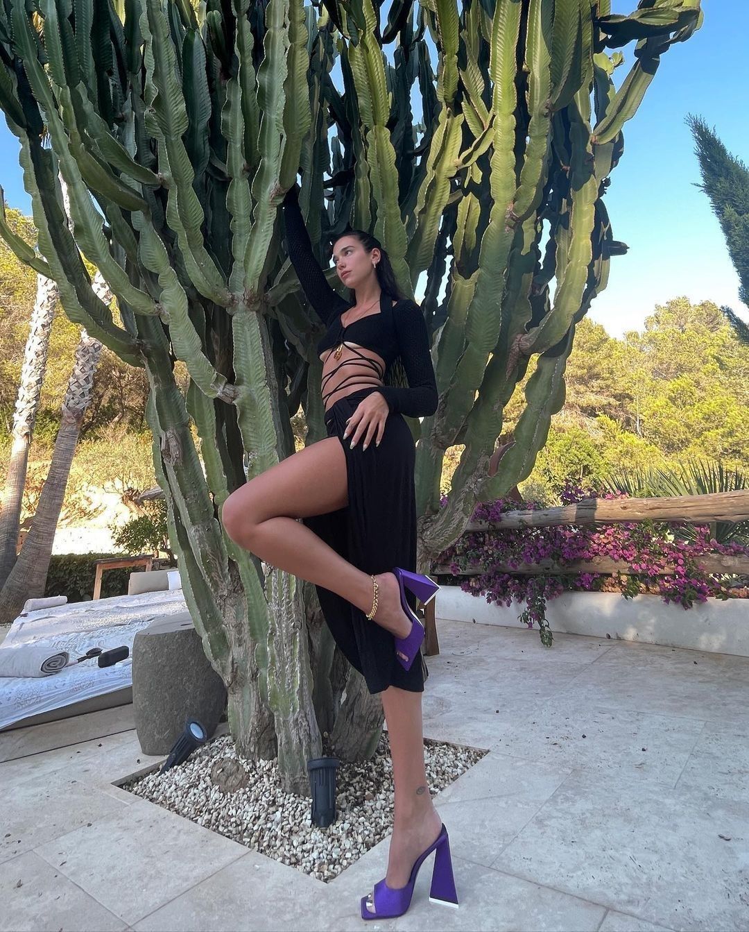 Dua Lipa Inspired K-Fashion Look #38