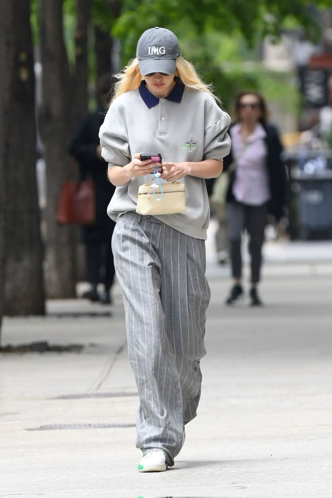 Gigi Hadid Inspired K-Fashion Look #35