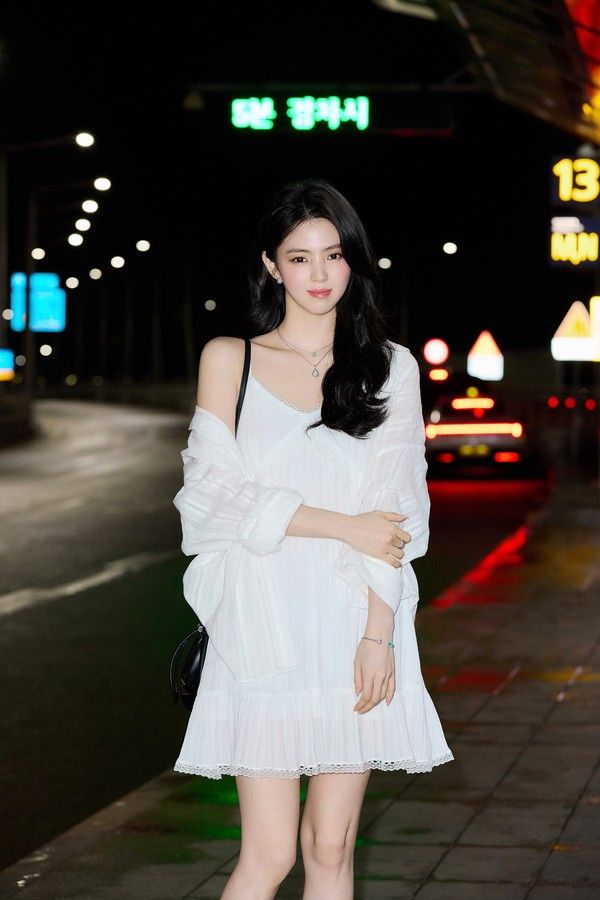 Han So-hee Inspired K-Fashion Look #16