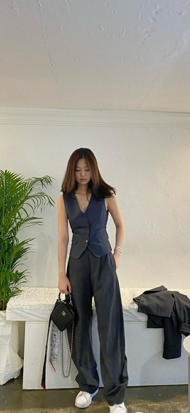 Jennie Inspired K-Fashion Look #11