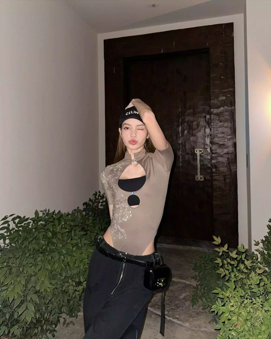 Lisa Inspired K-Fashion Look #26