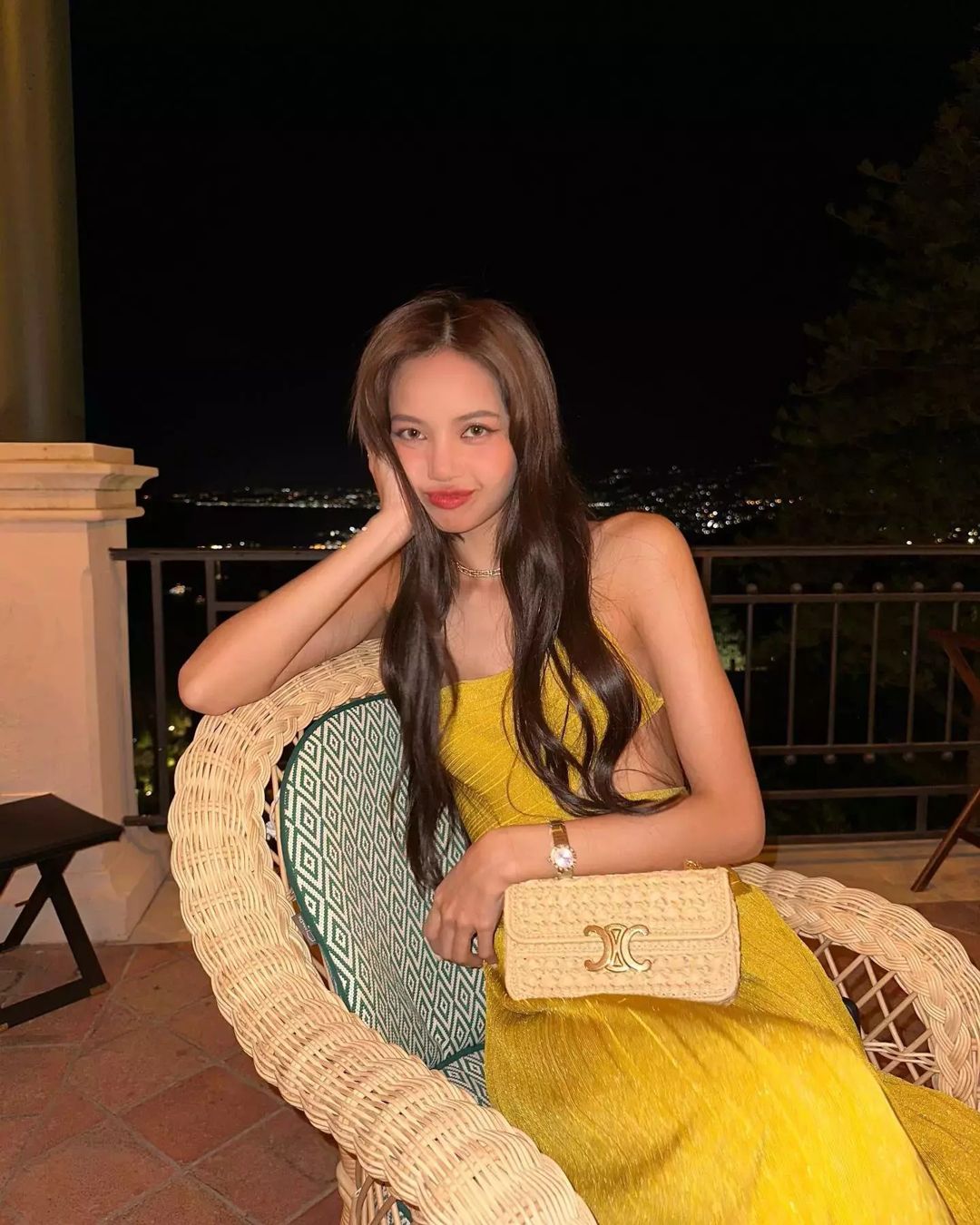 Lisa Inspired K-Fashion Look #27