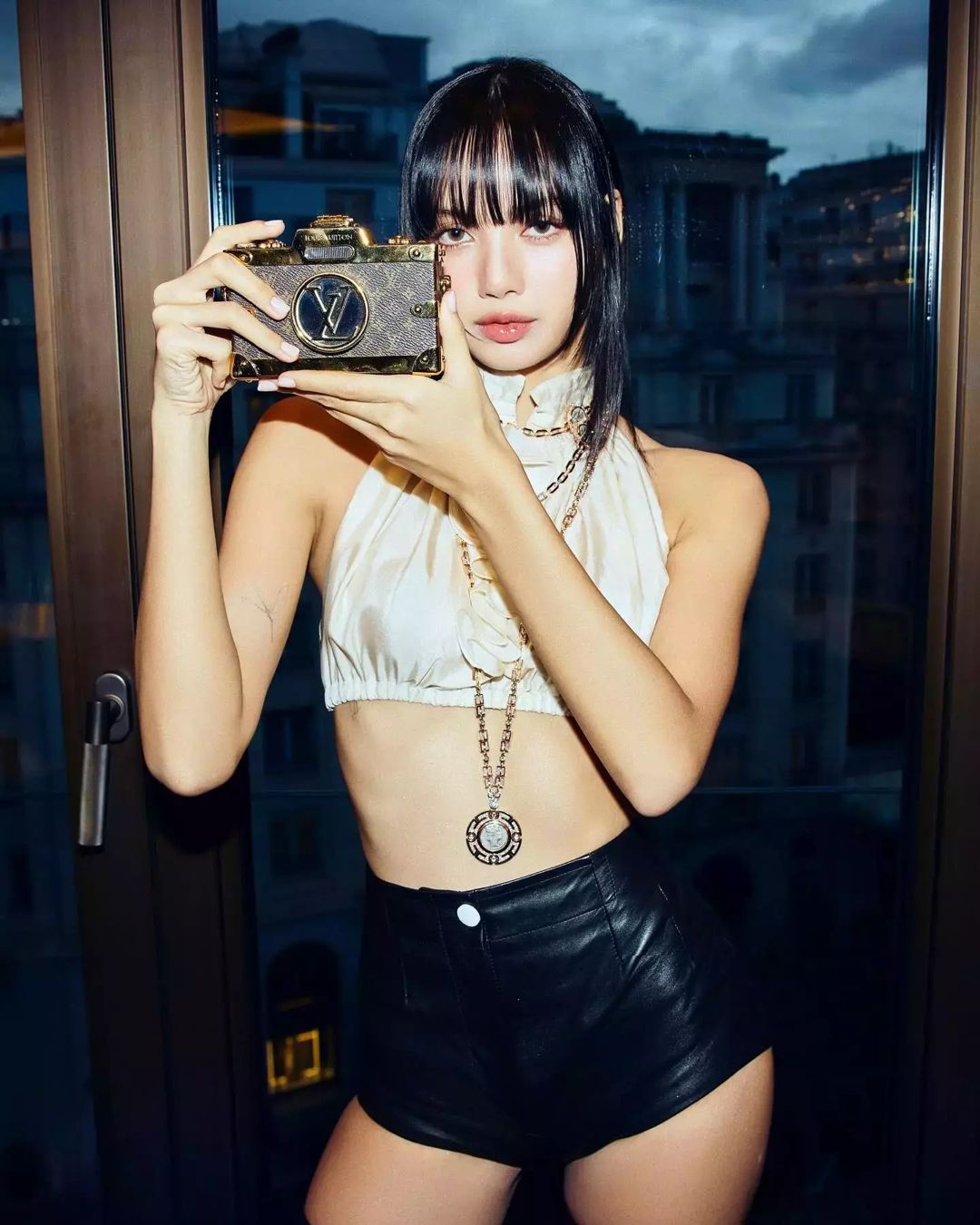 Lisa Inspired K-Fashion Look #40