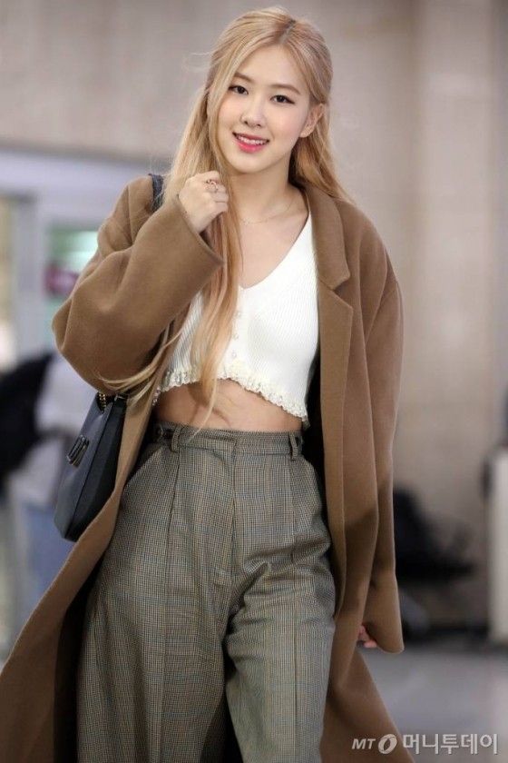 Rose Inspired K-Fashion Look #27