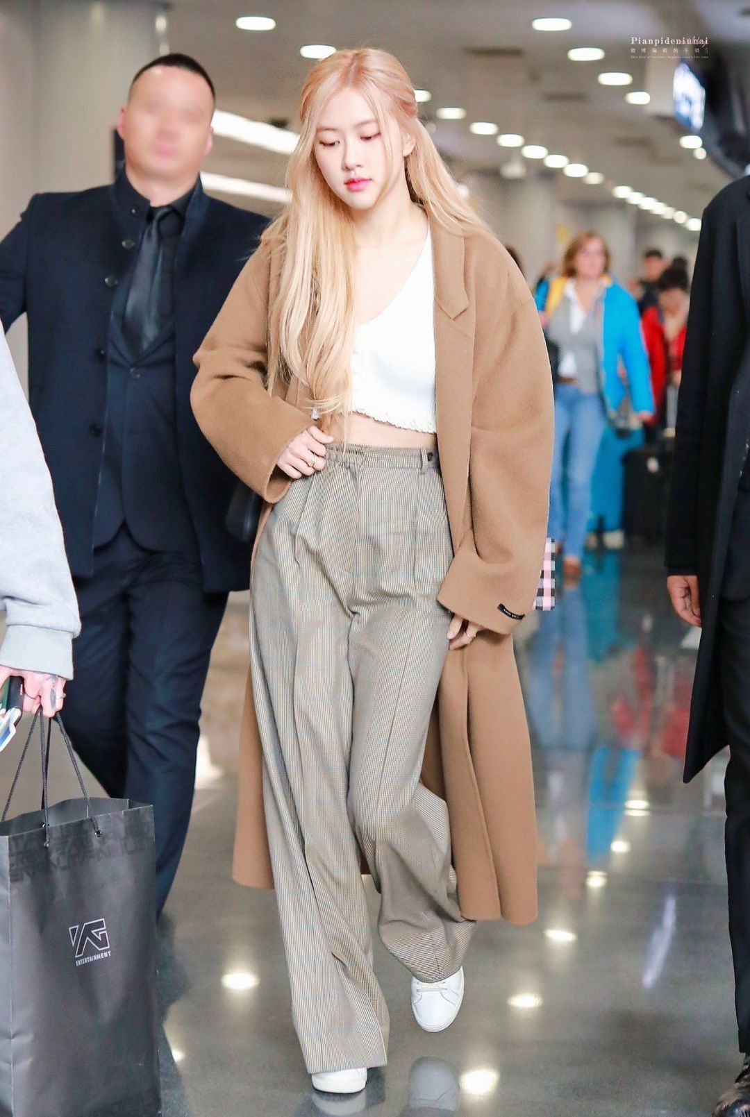 Rose Inspired K-Fashion Look #32