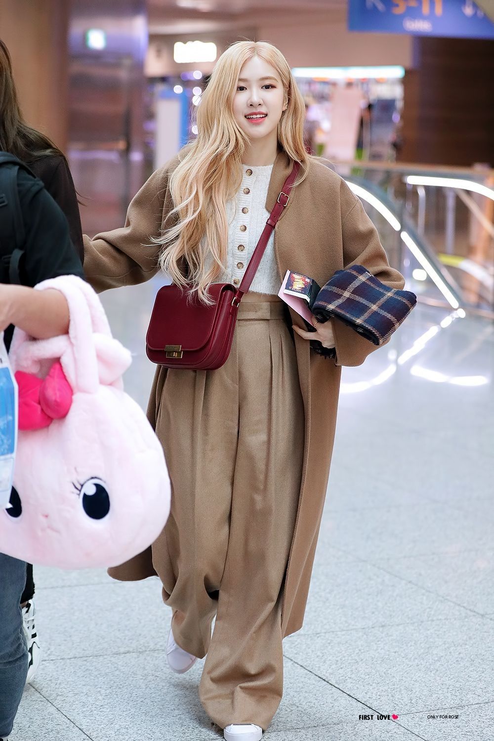 Rose Inspired K-Fashion Look #46