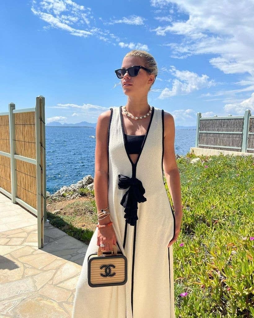 Sofia Richie Inspired K-Fashion Look #30