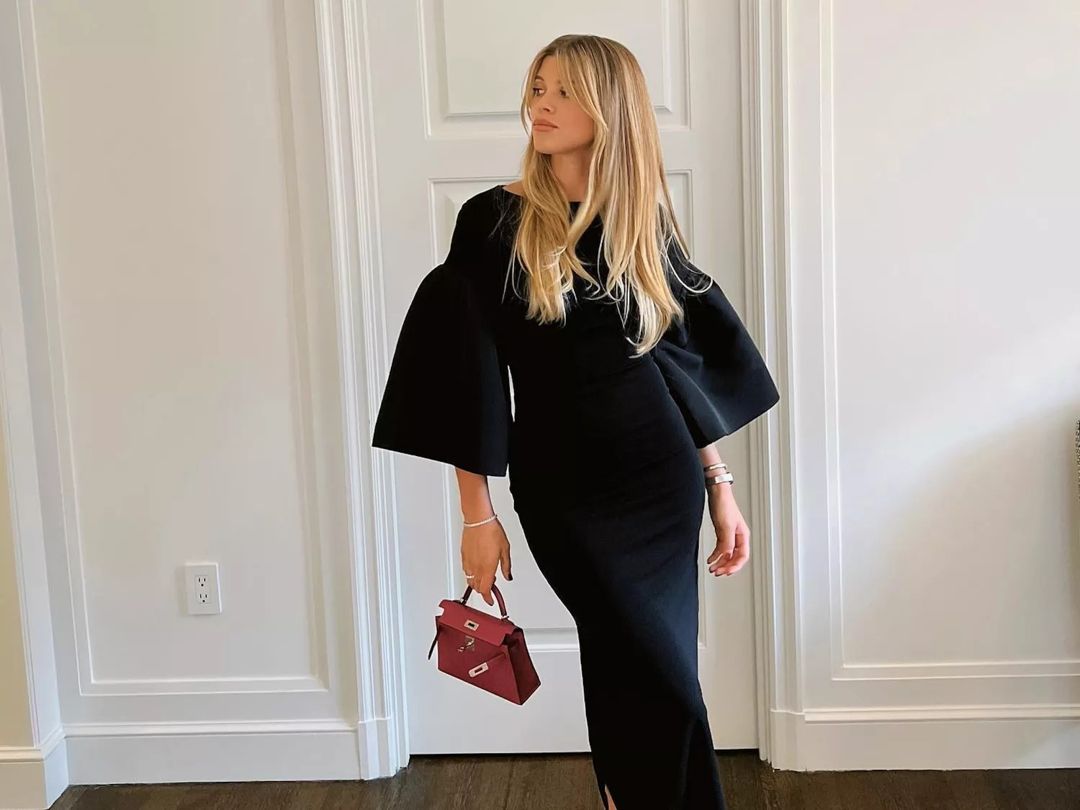 Sofia Richie Inspired K-Fashion Look #32