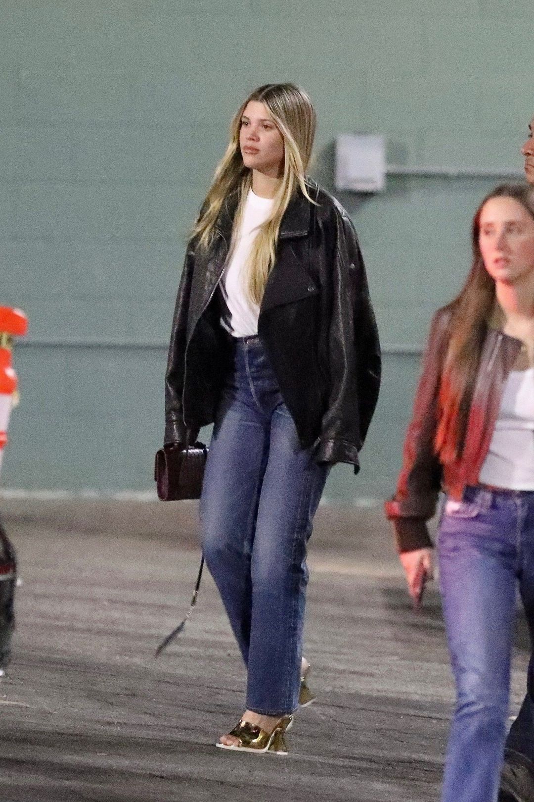 Sofia Richie Inspired K-Fashion Look #7