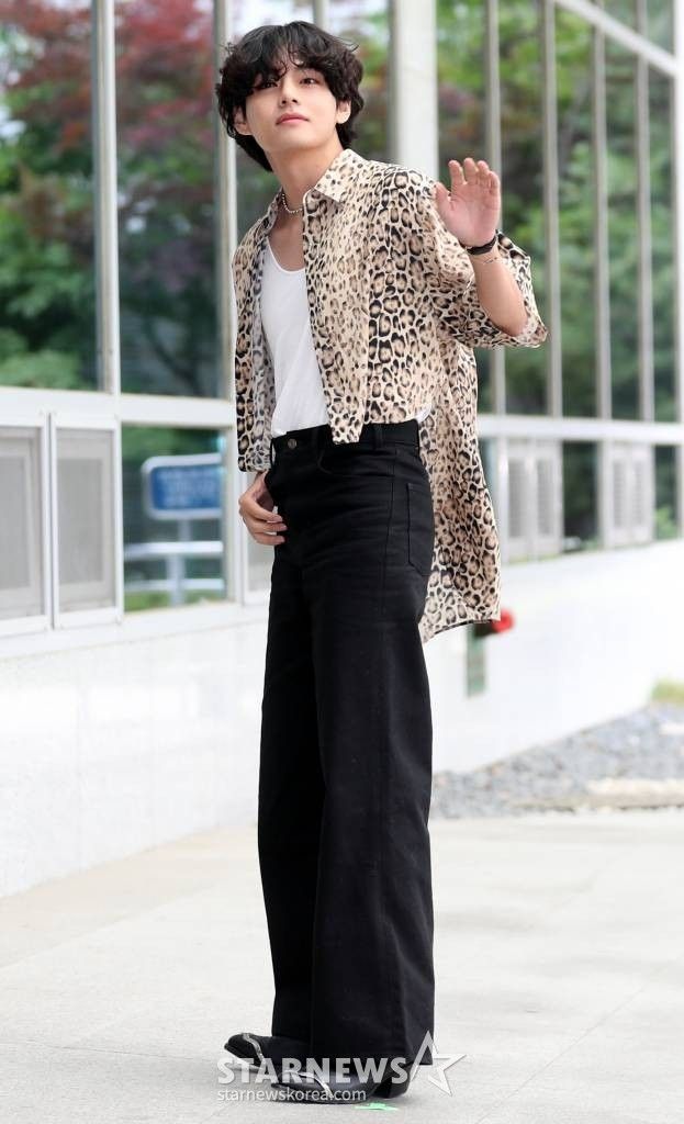 V Inspired K-Fashion Look #12