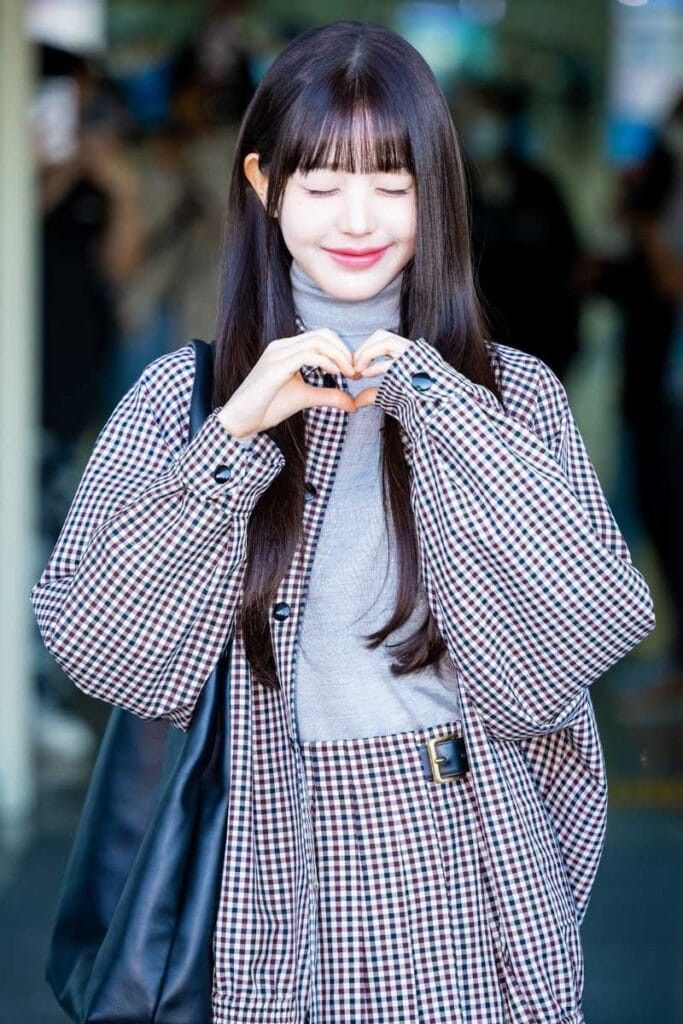 Wonyoung Inspired K-Fashion Look #16