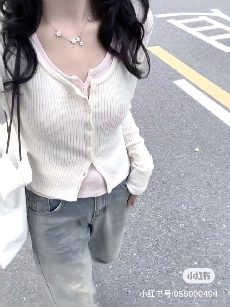 Wonyoung Inspired K-Fashion Look #33