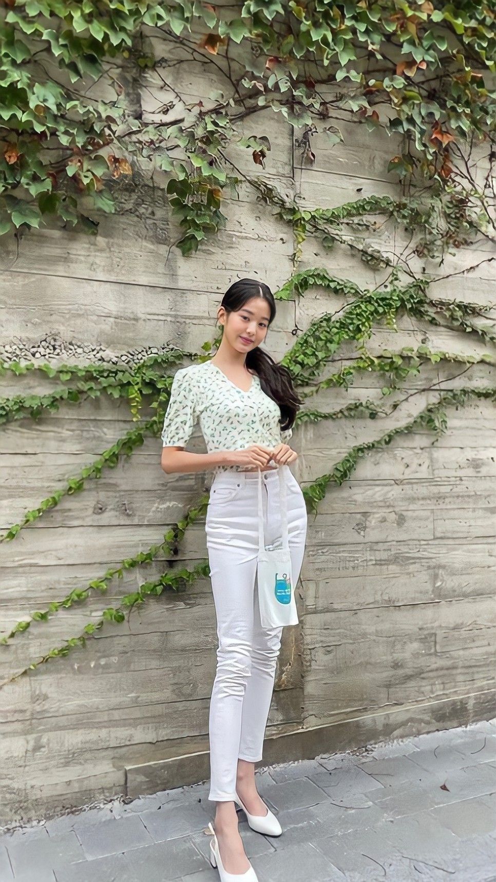 Wonyoung Inspired K-Fashion Look #44