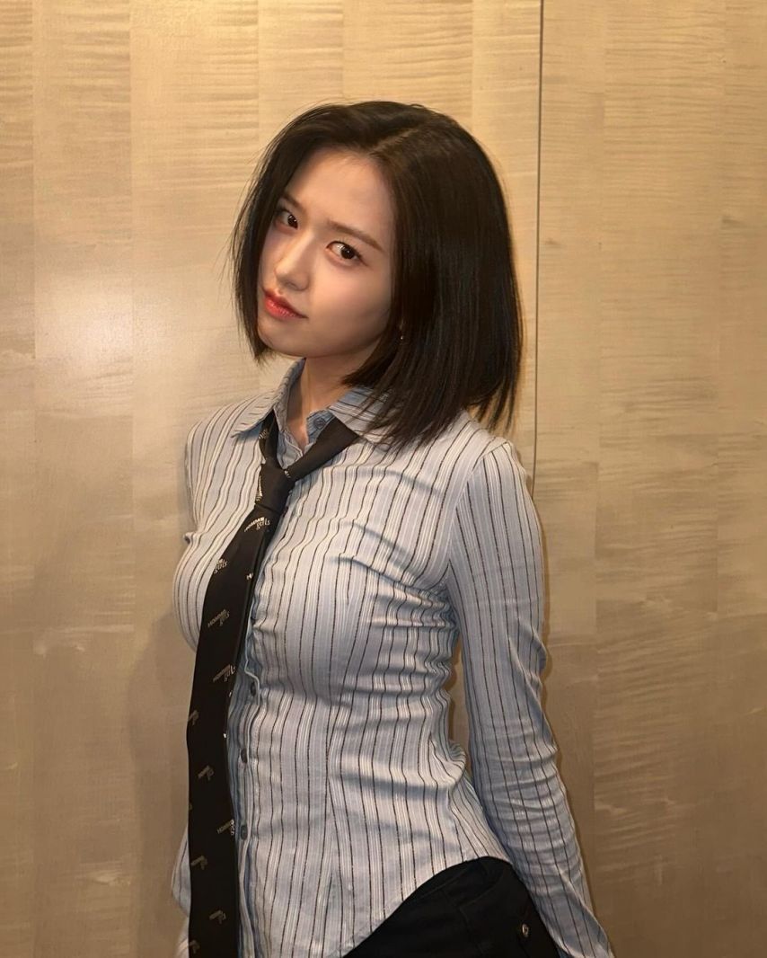 Yujin Inspired K-Fashion Look #19